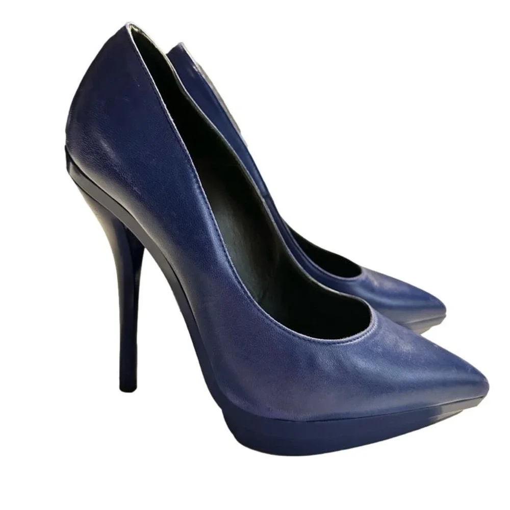 EUC! VERSACE‎ women’s blue leather heels - 36